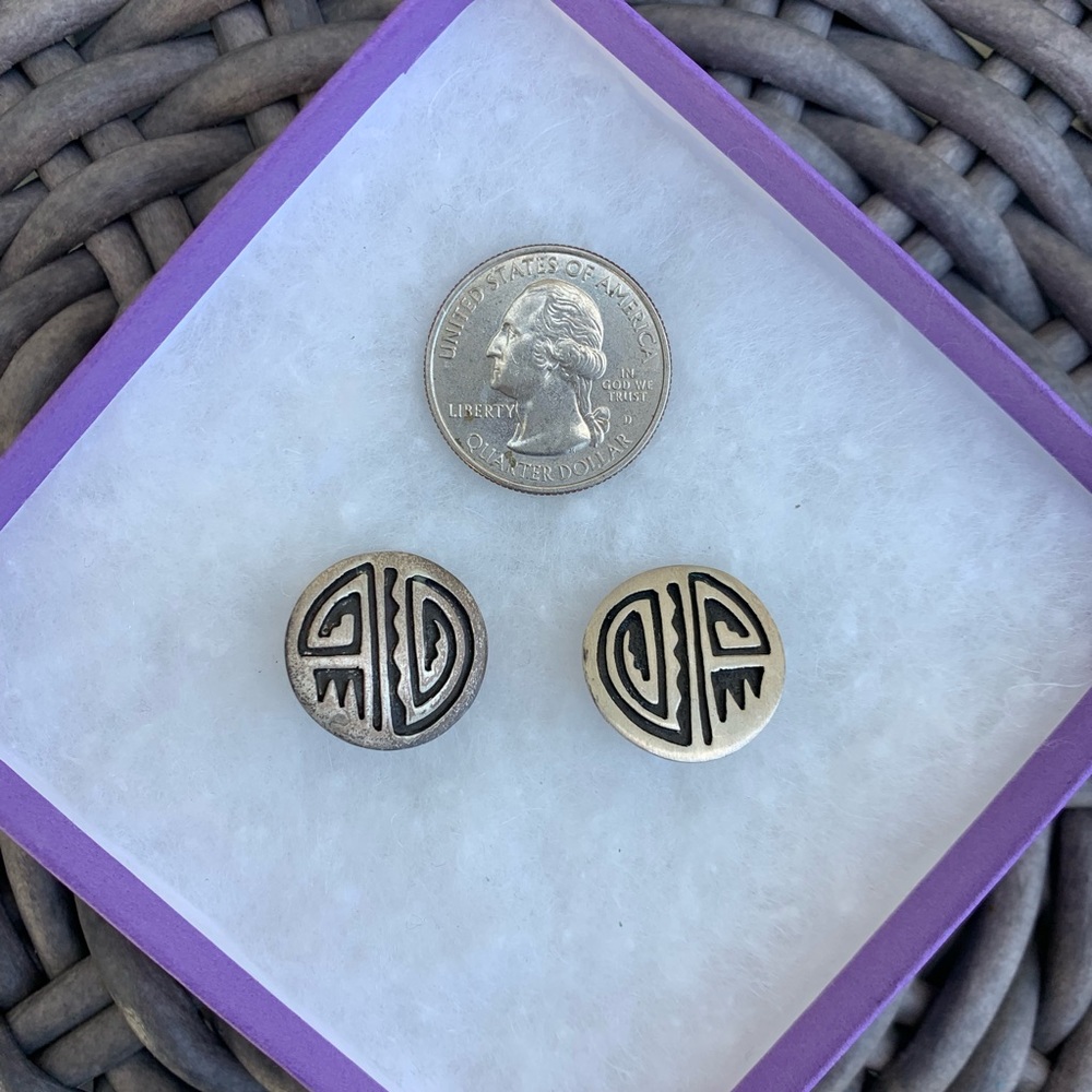 Vintage Silver & Black Clip-on Earrings - Picture 4 of 4